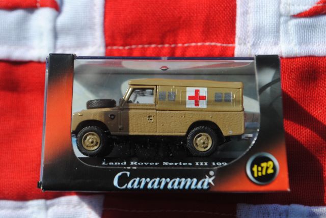 Oxford 711XND2 Land Rover Serie III 109 AMBULANCE 